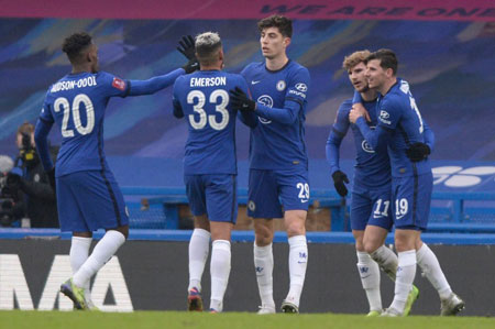 天塌了！曼城年薪2.6亿难留当家巨星，皇马重金挖角，巴黎也来抢