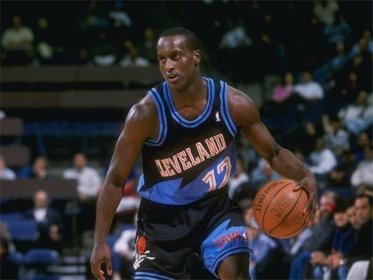 令对手望而 令对手望而